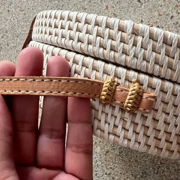 Round Woven Straw Crossbody Bag Boho Basket Purse Leather Strap - Picture 4 of 11